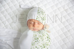 Stretch Jersey Blanket with Knotted Hat on Baby Mockup #BJ06 PSD