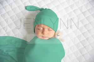 Stretch Jersey Blanket with Knotted Hat on Baby Mockup #BJ06 PSD