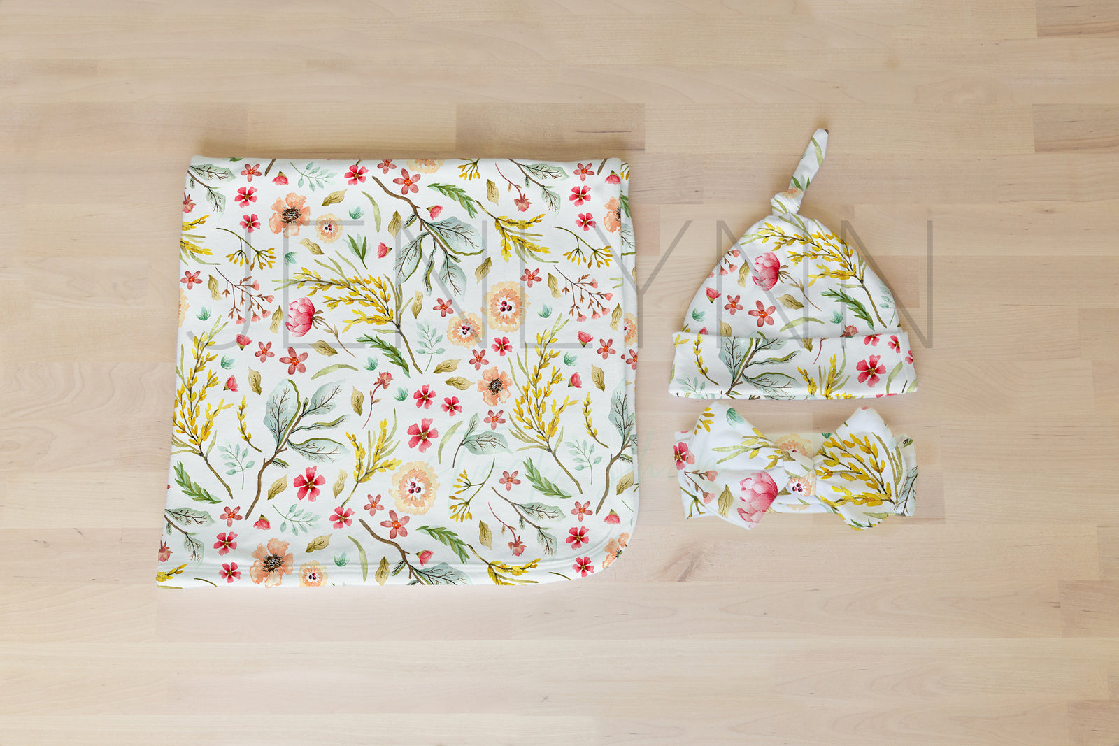 Jersey Blanket, Knotted Hat and Bow Set Mockup PSD #5