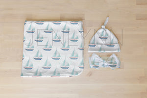 Jersey Blanket, Knotted Hat and Bow Set Mockup PSD #5