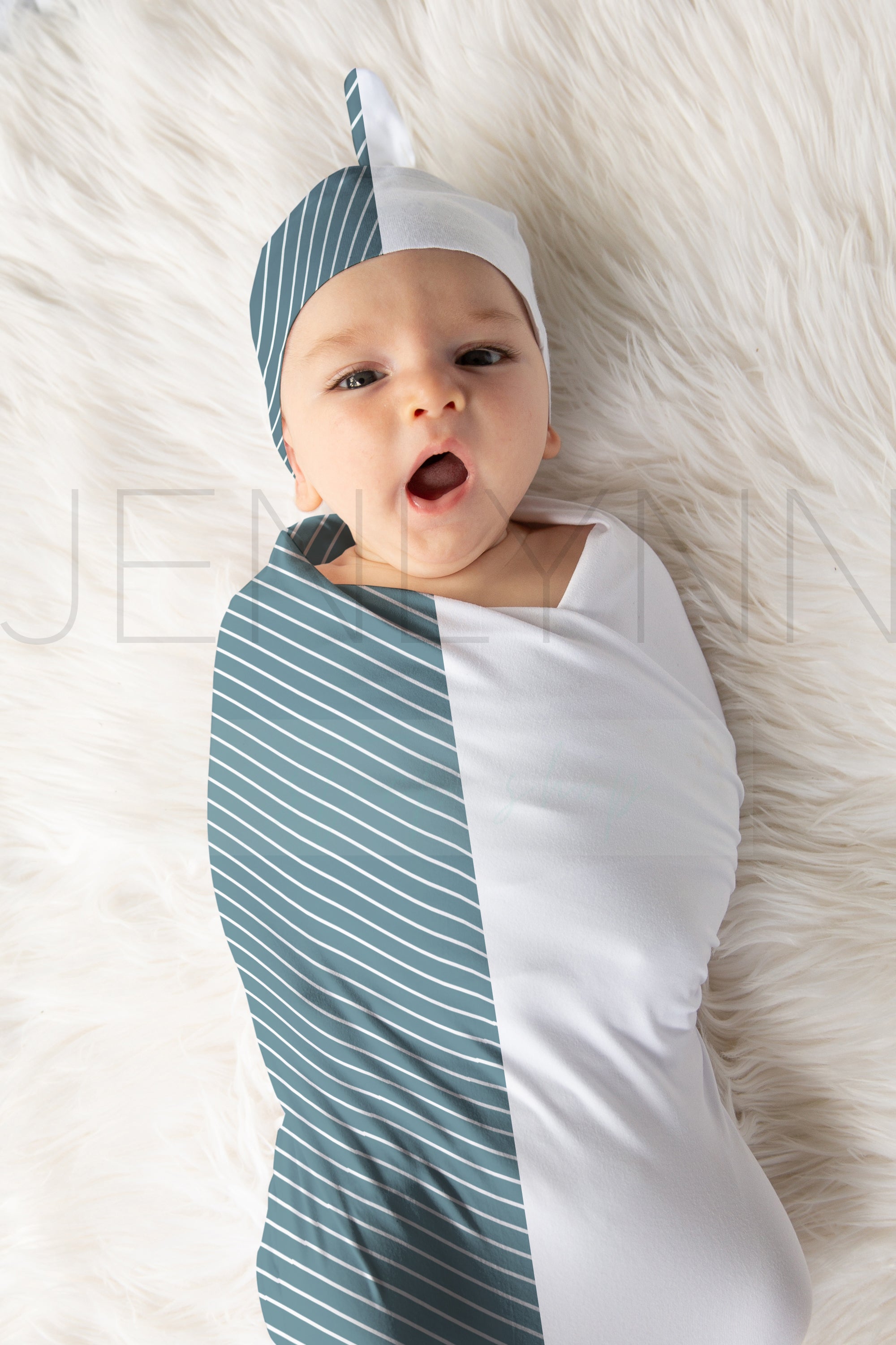 Stretch Jersey Blanket with knotted hat on baby Mockup #BB11 PSD