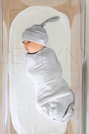 Jersey Stretch Blanket + Knotted Hat Mockup #BE03 PSD