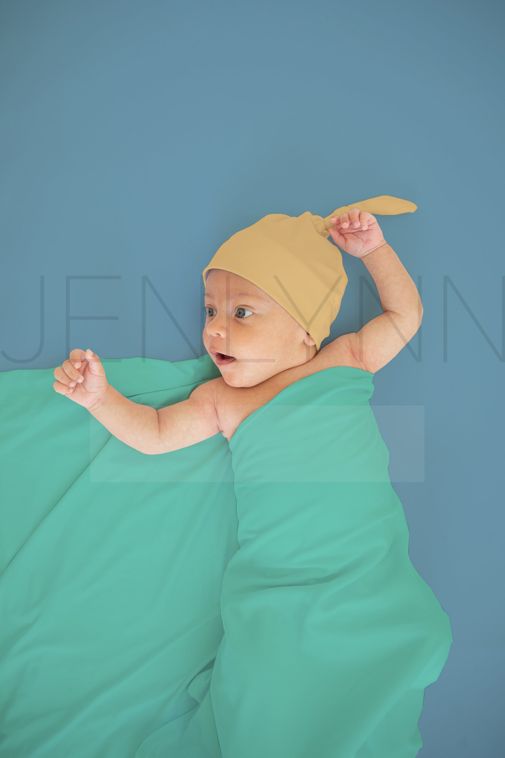 Stretch Jersey Blanket, knotted hat and crib sheet Mockup #BL07 PSD