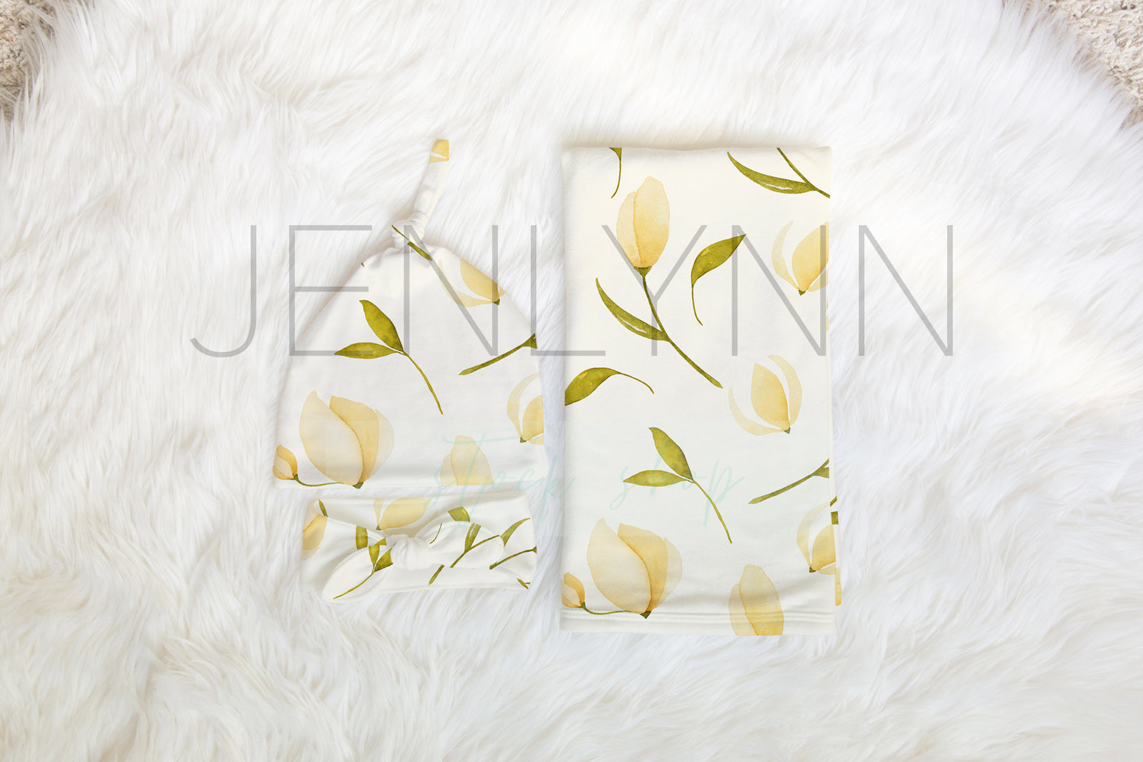 Jersey Swaddle, Knotted Hat unfolded and Bow Set Mockup PSD #2