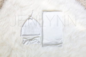 Jersey Swaddle, Knotted Hat and Bow Set Mockup PSD #1