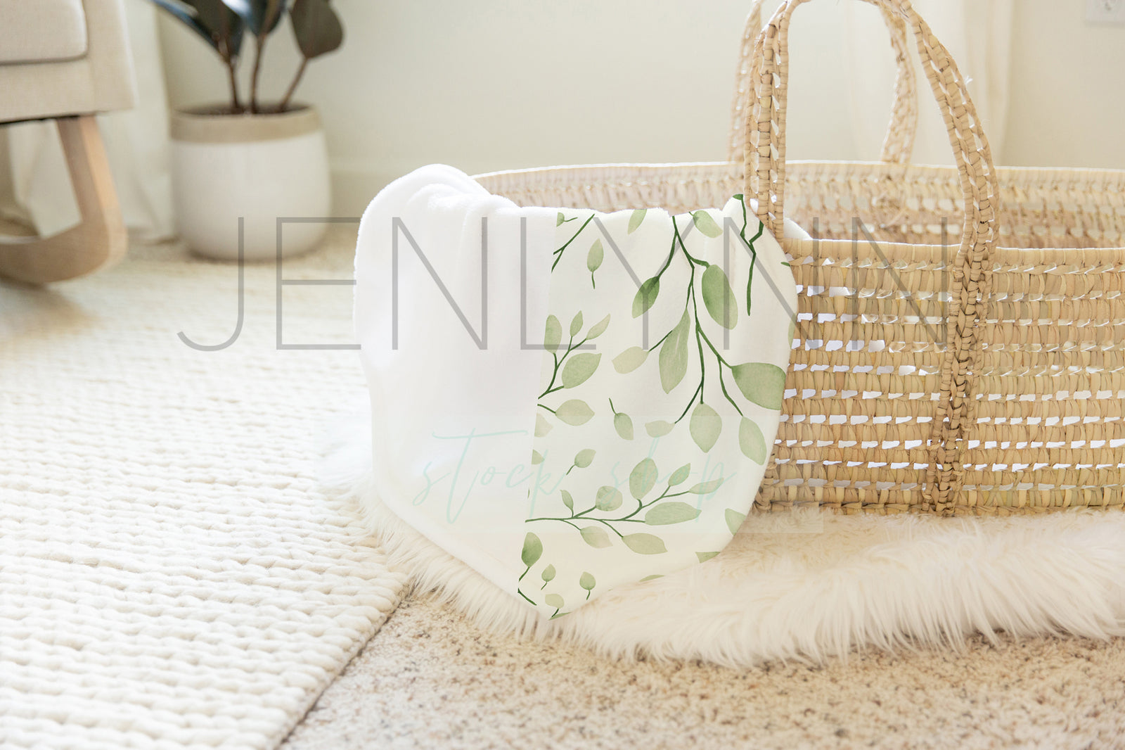 Minky Blanket in Moses Basket #NN38